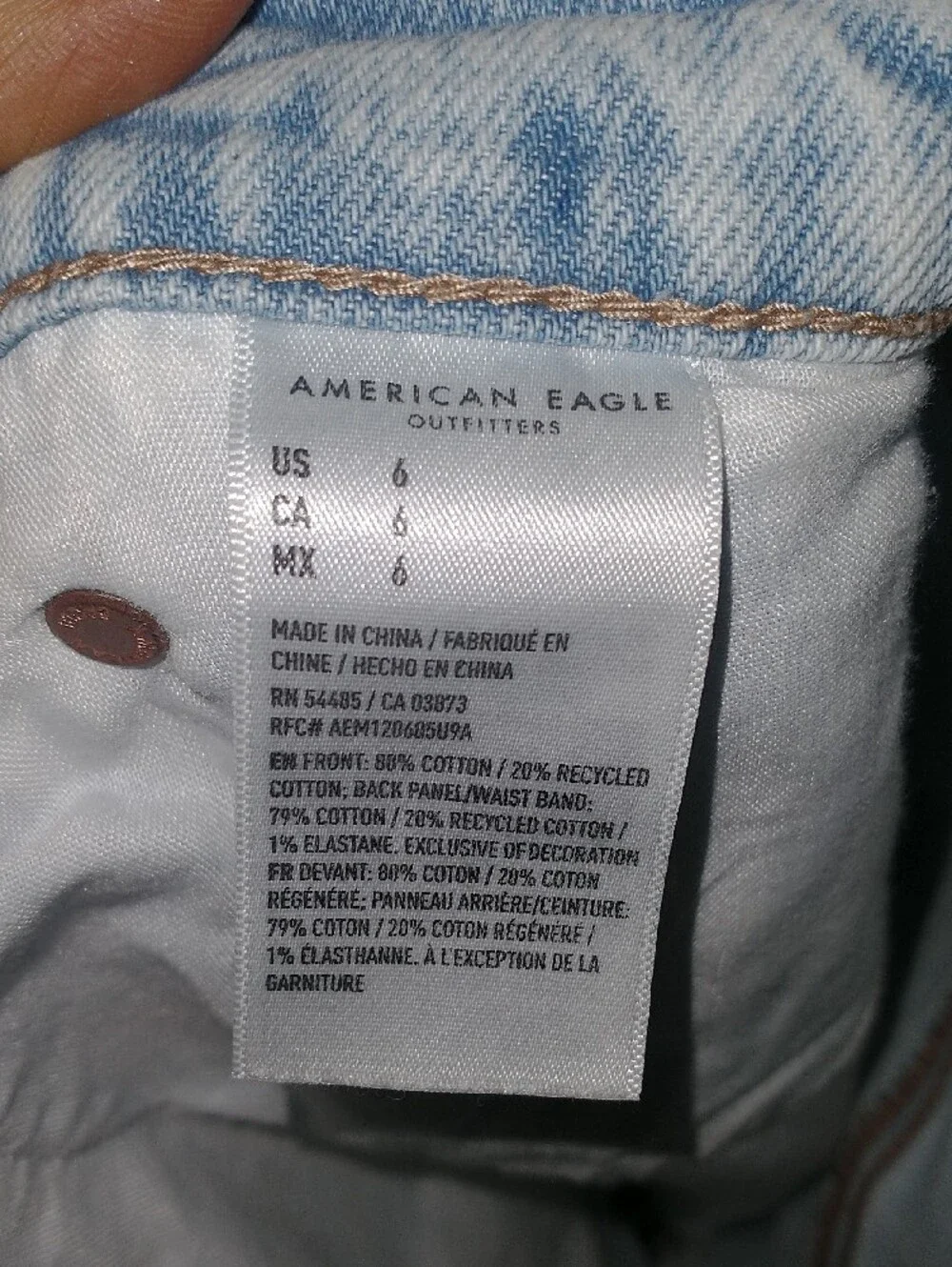 American Eagle Outfitters Light Blue Distressed Denim Shorts Size 6 - Picture 4 of 5